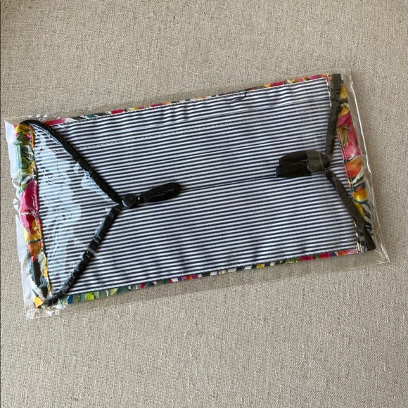 Johnny Was Pleated Hawaiian Floral Silk Face Mask - Picture 3 of 4